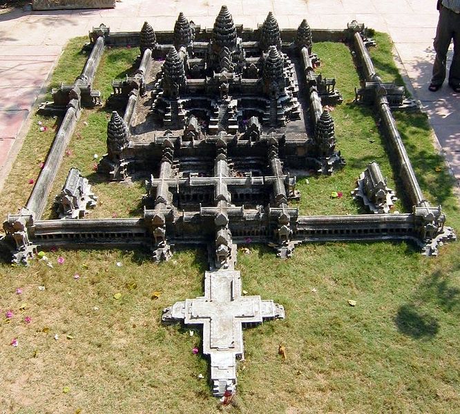 A model of the temple of Angkor Wat, with its layout incorporating cruciform shapes. The center of the temple receives shafts of light on the winter solstice. (photo copyright wiki user Heron 2004)