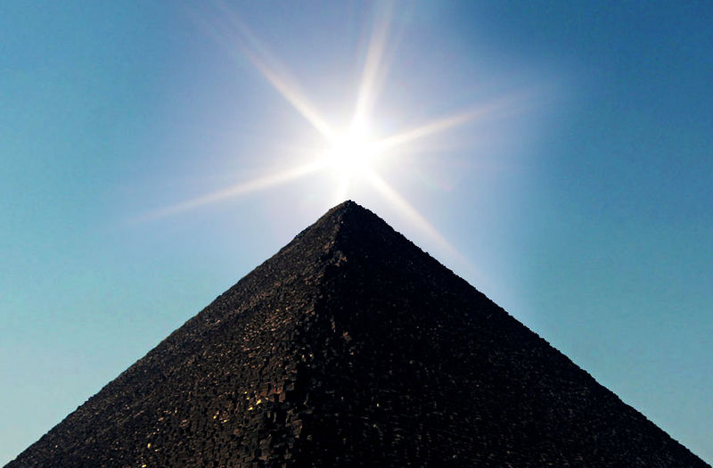 Sun Over Pyramid - copyright Nina Aldin Thune 2005